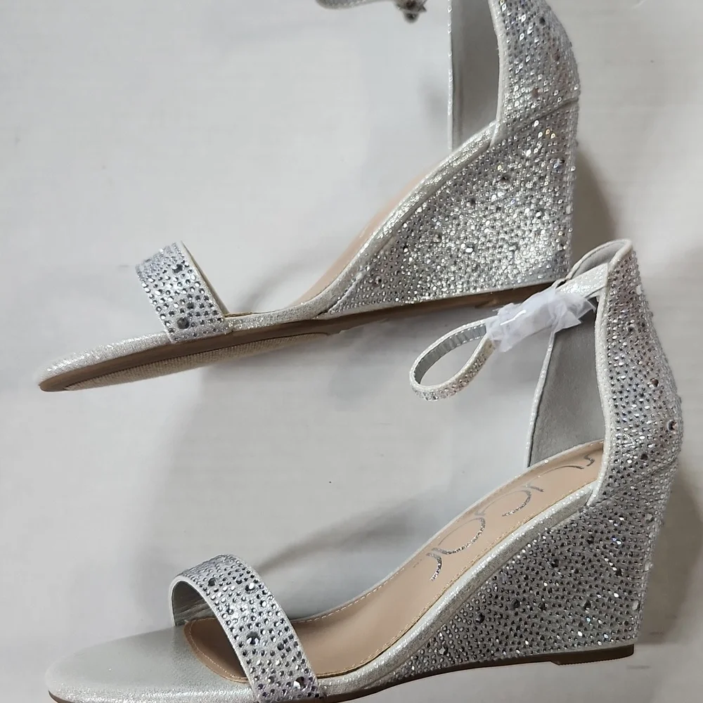 Wedge Gray Sparkle Sandals Buckle Closure - 7.5 NWT